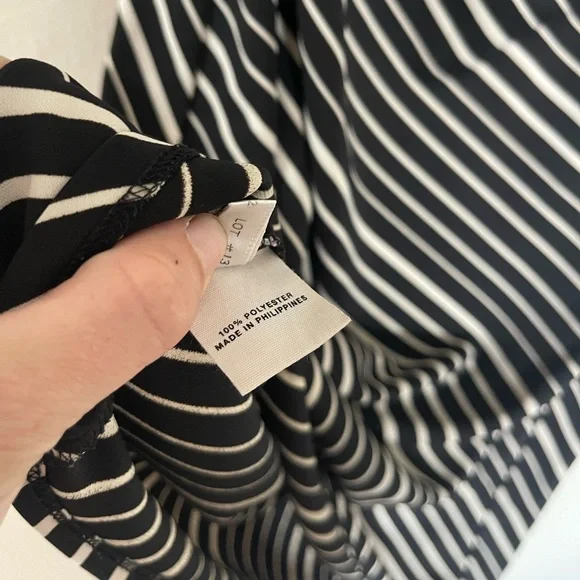 Express women’s sleeveless dress - size 14 - Picture 3 of 5